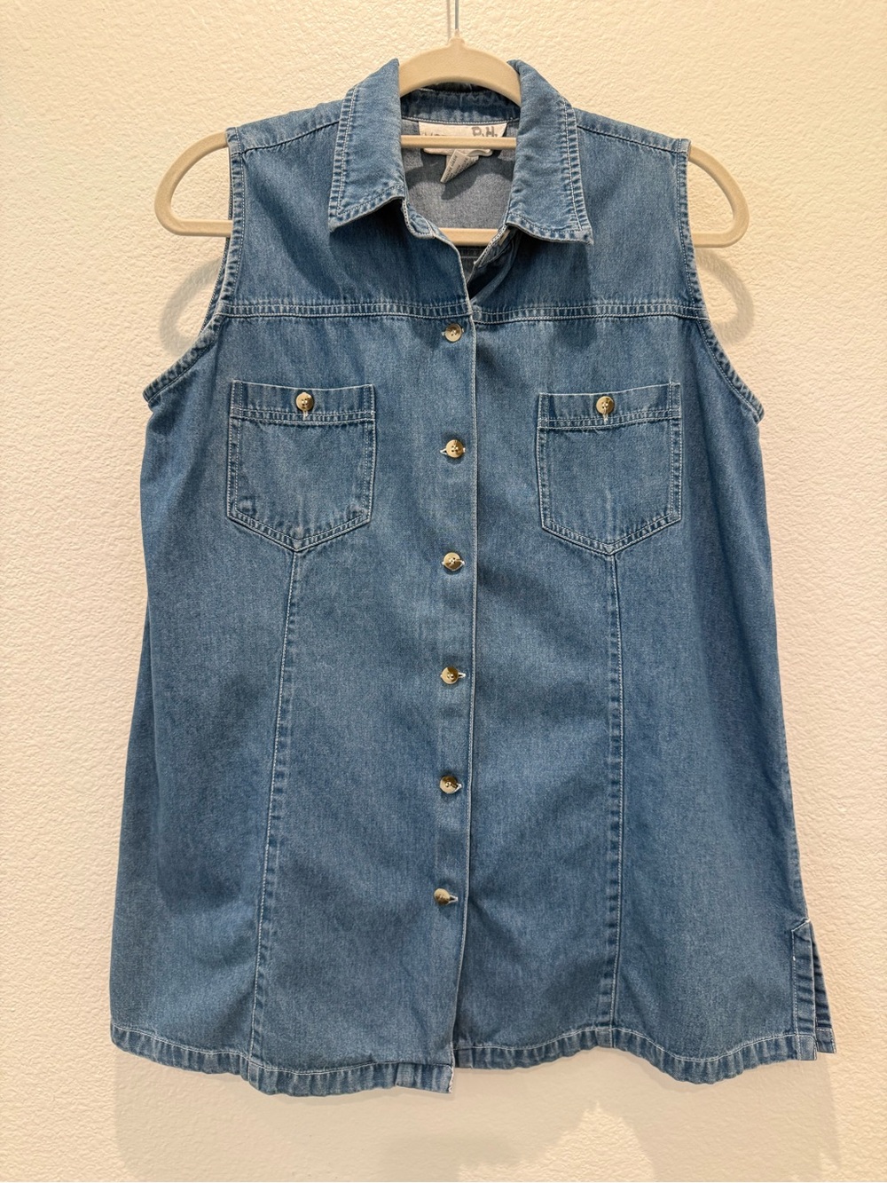 Motherhood sleeveless shirt blouse top denim size M 100% cotton natural fiber